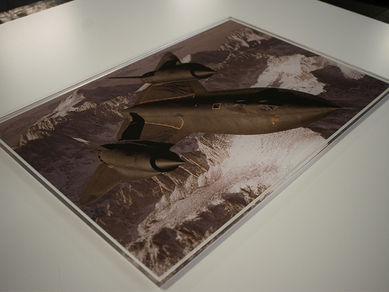 Impression sur plexiglass d'un avion de chasse en format vignette