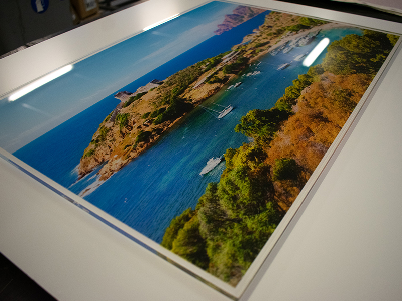 Impression sur plexiglass d'un avion de chasse en format vignette